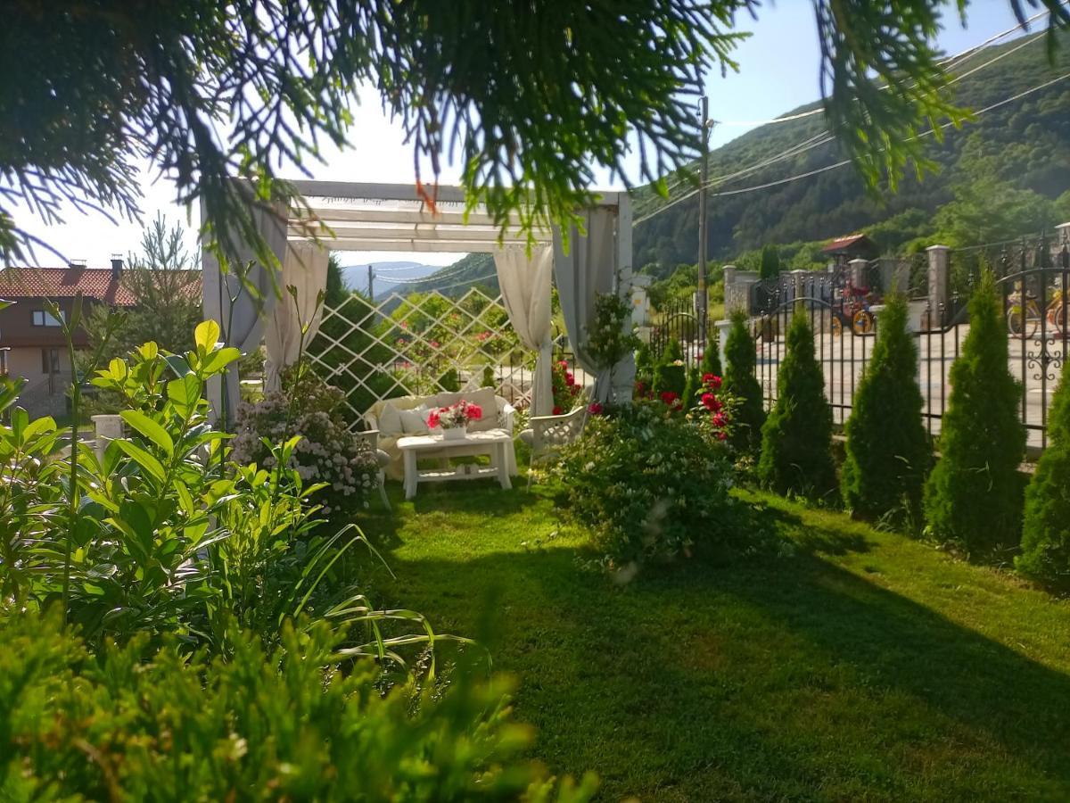 Белият Кът Apartment Sapareva Bania Exterior foto